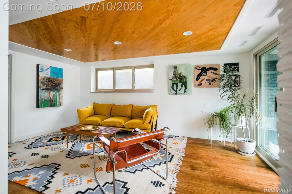 600 Middlesex Road Grosse Pointe Park City MI 48230