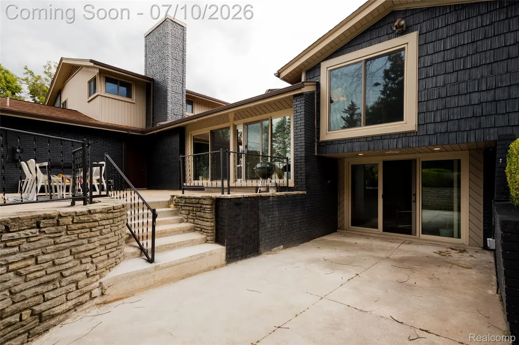 600 Middlesex Road Grosse Pointe Park City MI 48230
