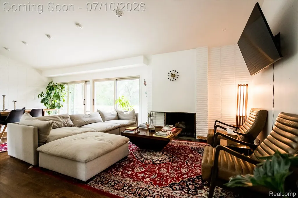 600 Middlesex Road Grosse Pointe Park City MI 48230