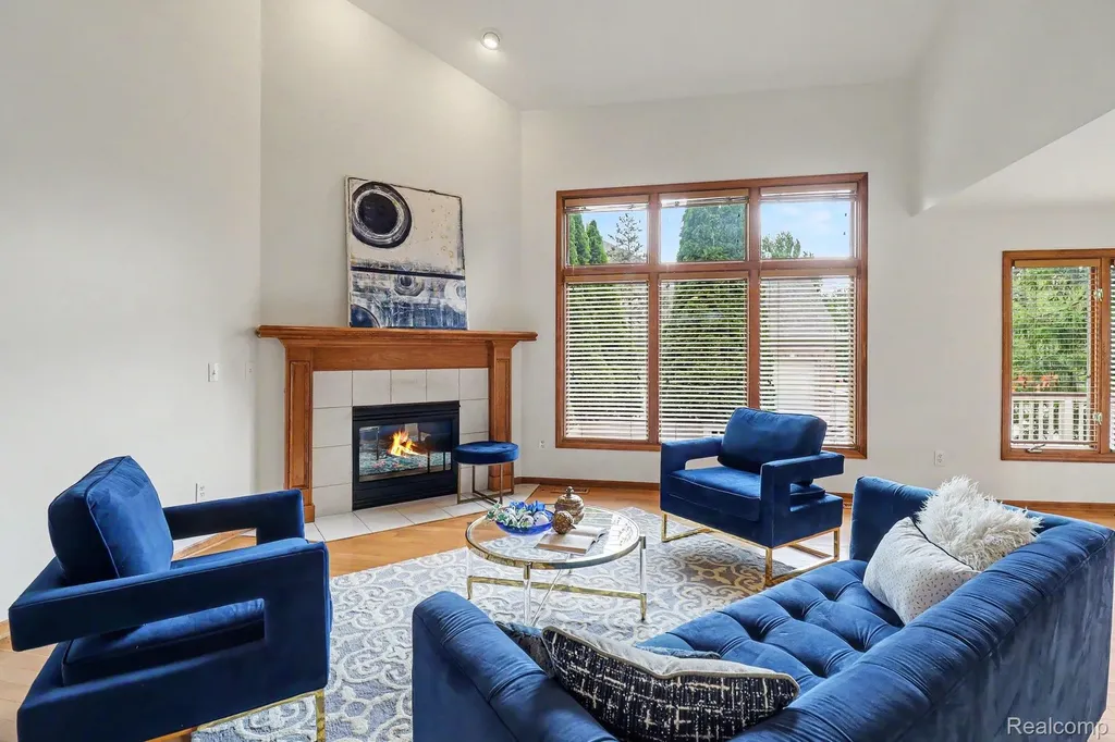 55206 Leonard Court Shelby Charter Township MI 48316