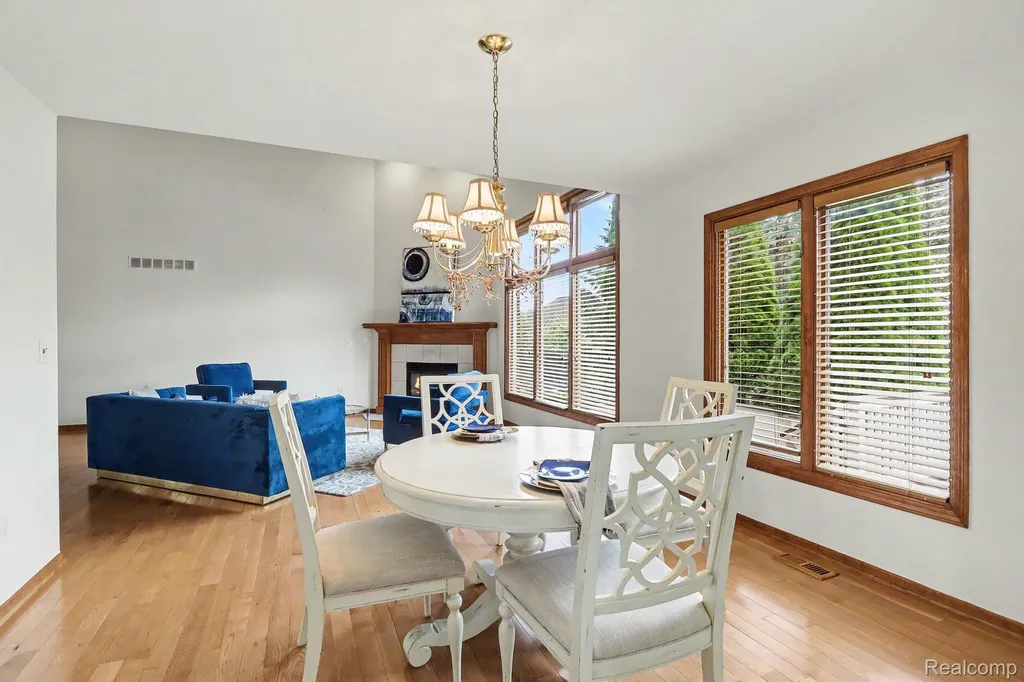 55206 Leonard Court Shelby Charter Township MI 48316
