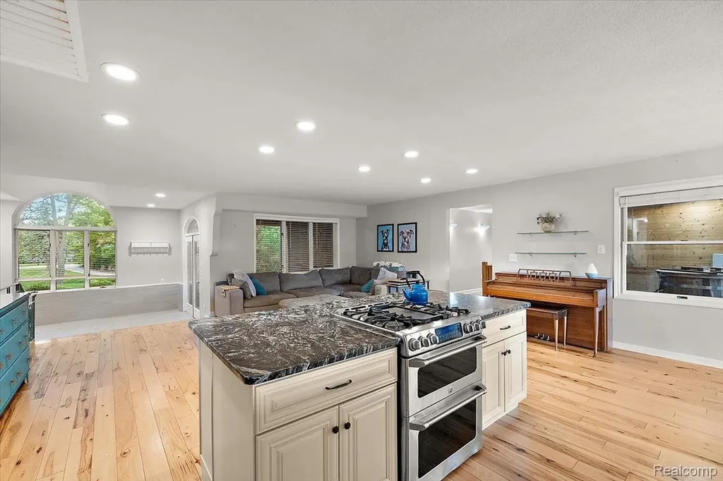 7291 Parkwood Drive Tyrone Township MI 48430