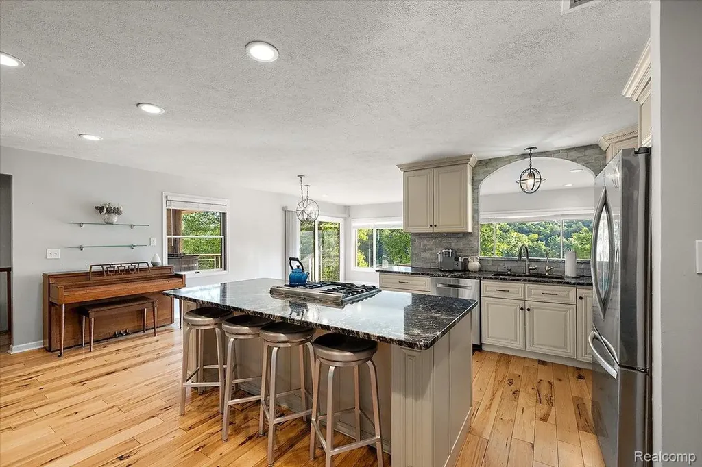 7291 Parkwood Drive Tyrone Township MI 48430