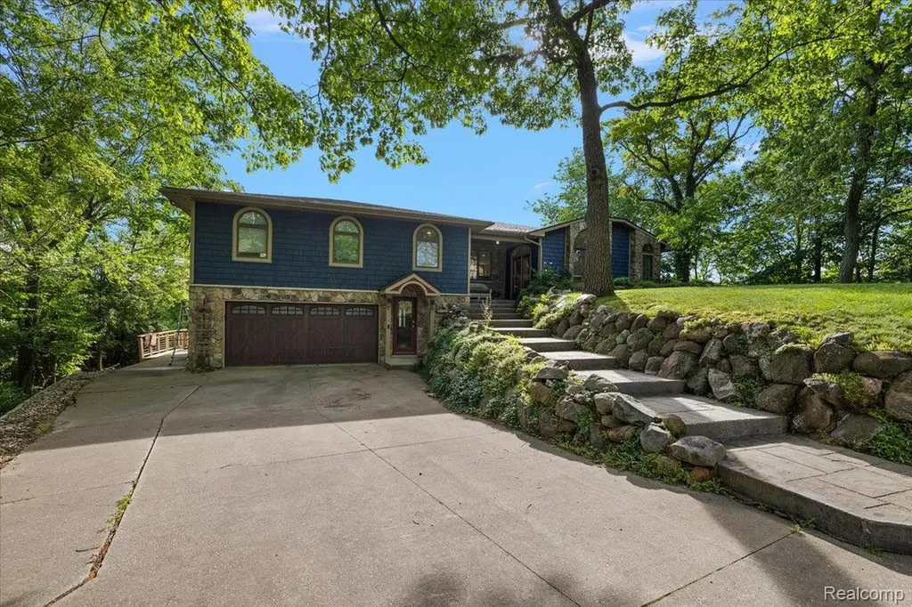 7291 Parkwood Drive Tyrone Township MI 48430