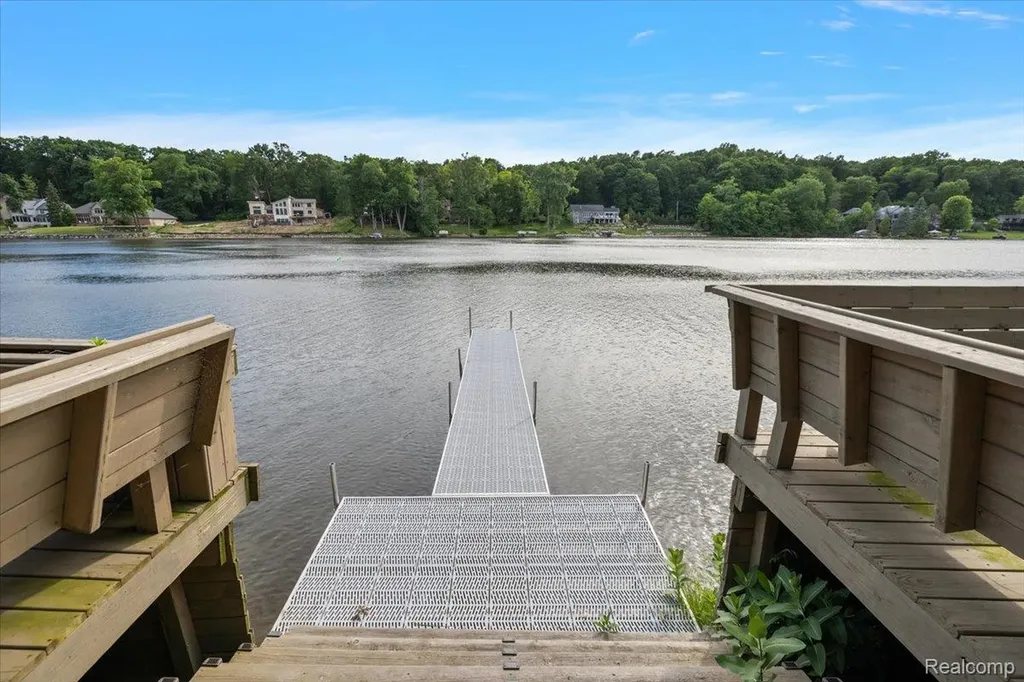 7291 Parkwood Drive Tyrone Township MI 48430