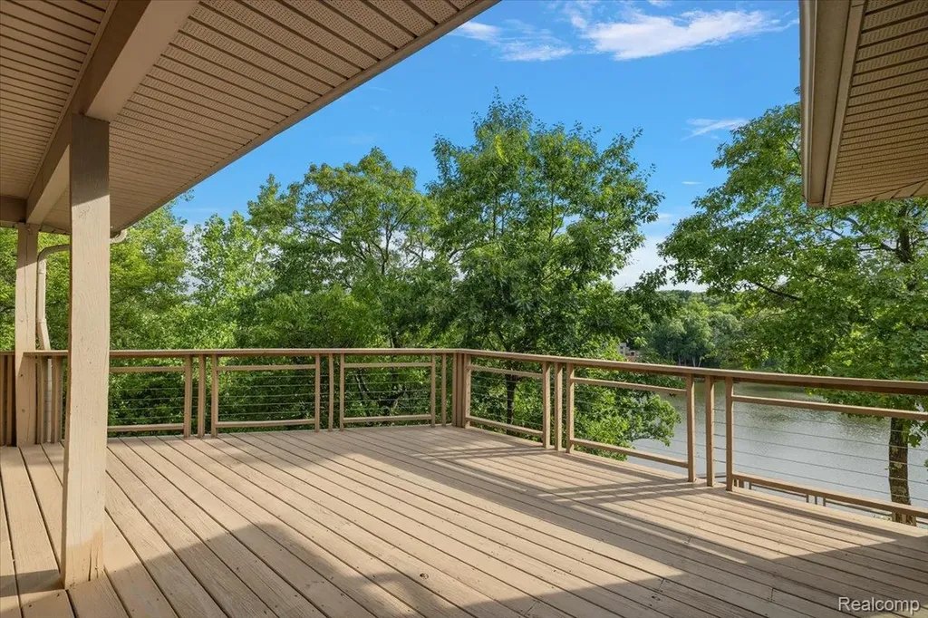 7291 Parkwood Drive Tyrone Township MI 48430