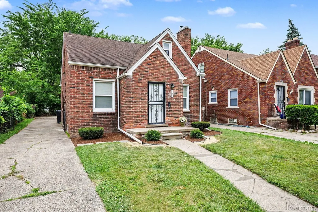 11081 Courville Street Detroit City MI 48224