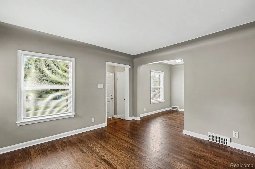 11081 Courville Street Detroit City MI 48224