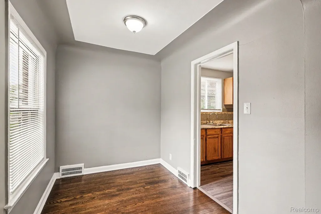 11081 Courville Street Detroit City MI 48224