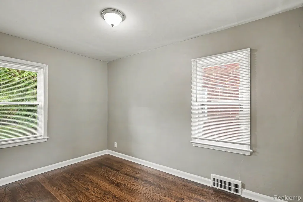 11081 Courville Street Detroit City MI 48224