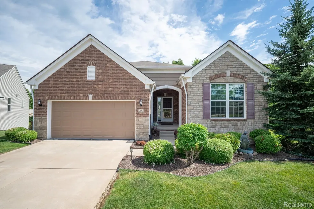 292 Bryce Court Oceola Township MI 48843