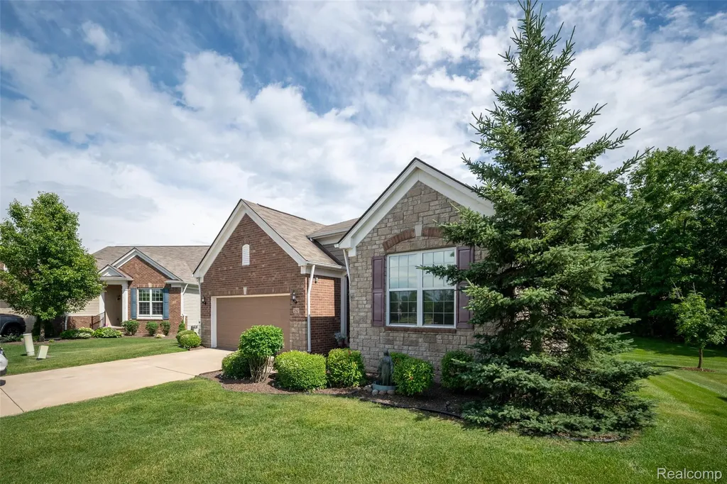 292 Bryce Court Oceola Township MI 48843