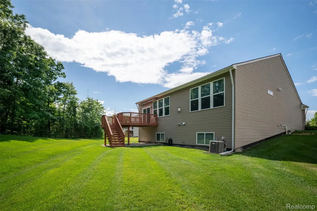 292 Bryce Court Oceola Township MI 48843