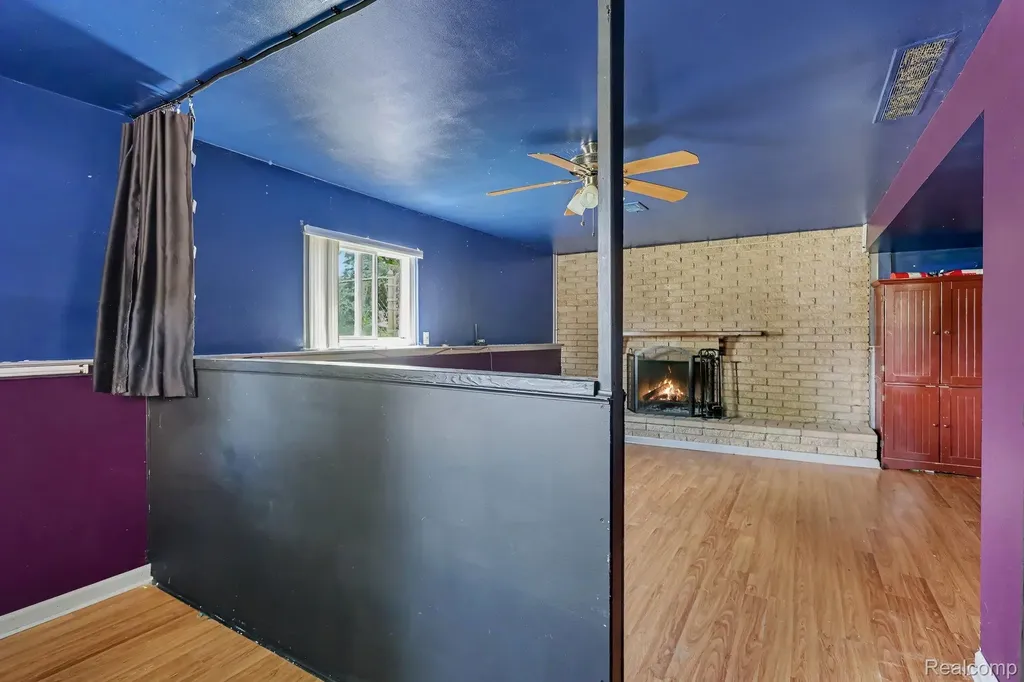 43171 Hartwick Drive Sterling Heights City MI 48313