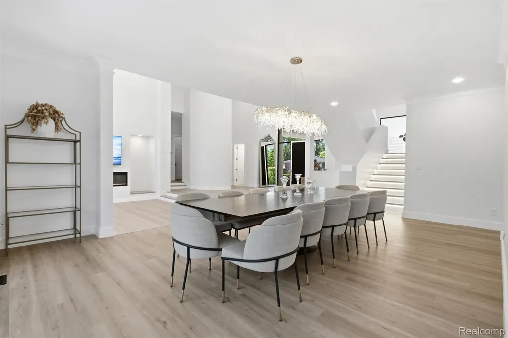 24696 Franklin Park Drive Franklin Village MI 48025