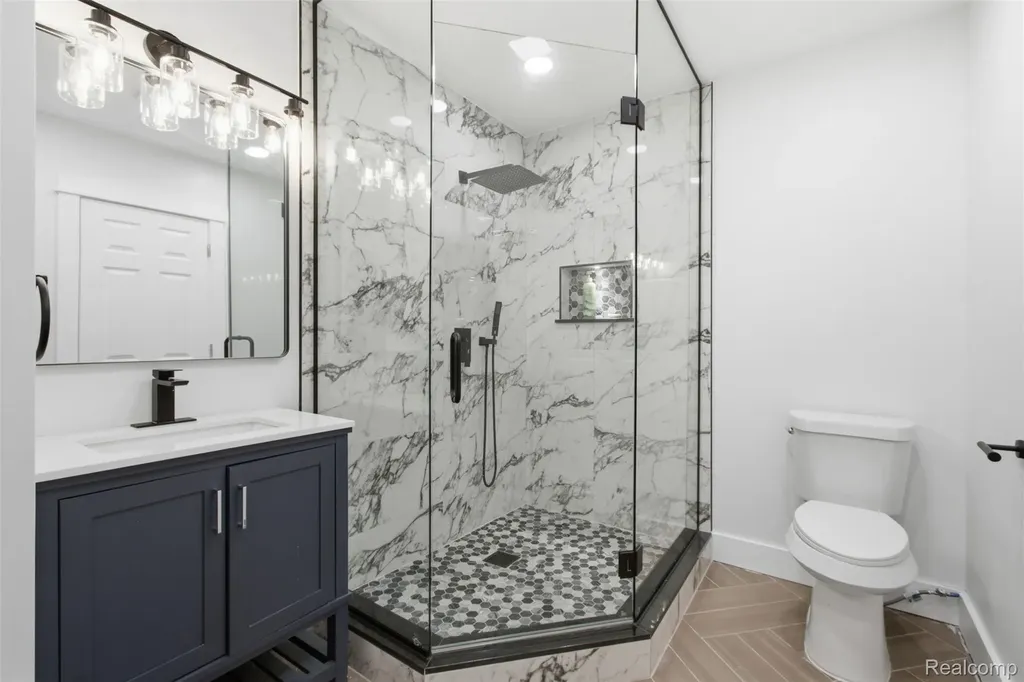 24696 Franklin Park Drive Franklin Village MI 48025