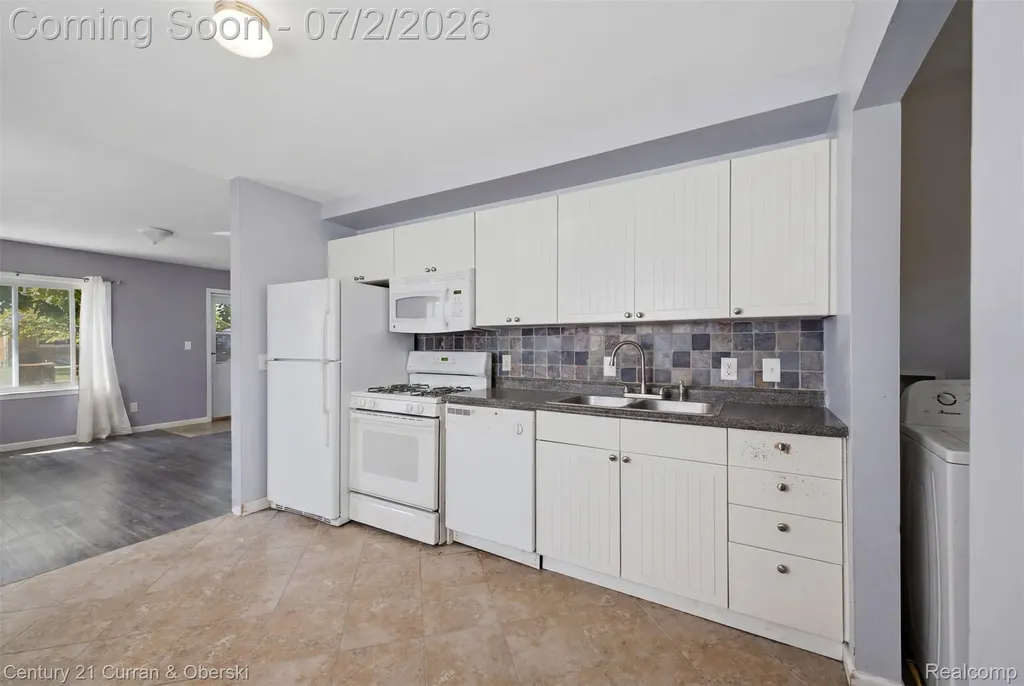 34834 Richard Street Wayne City MI 48184