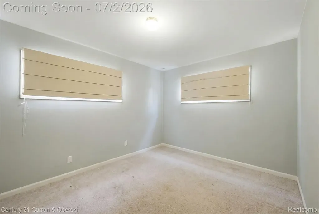 34834 Richard Street Wayne City MI 48184