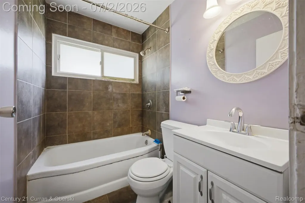 34834 Richard Street Wayne City MI 48184