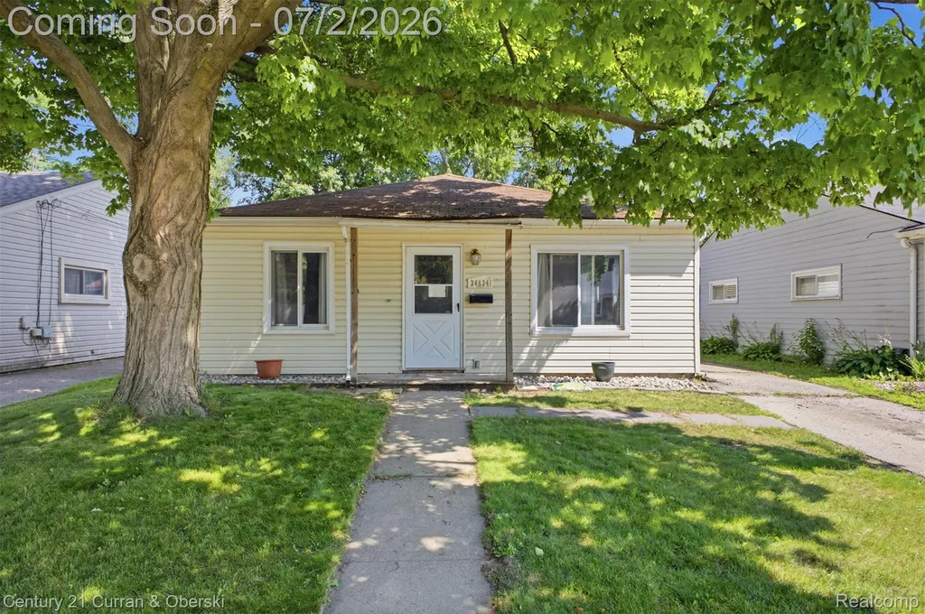 34834 Richard Street Wayne City MI 48184