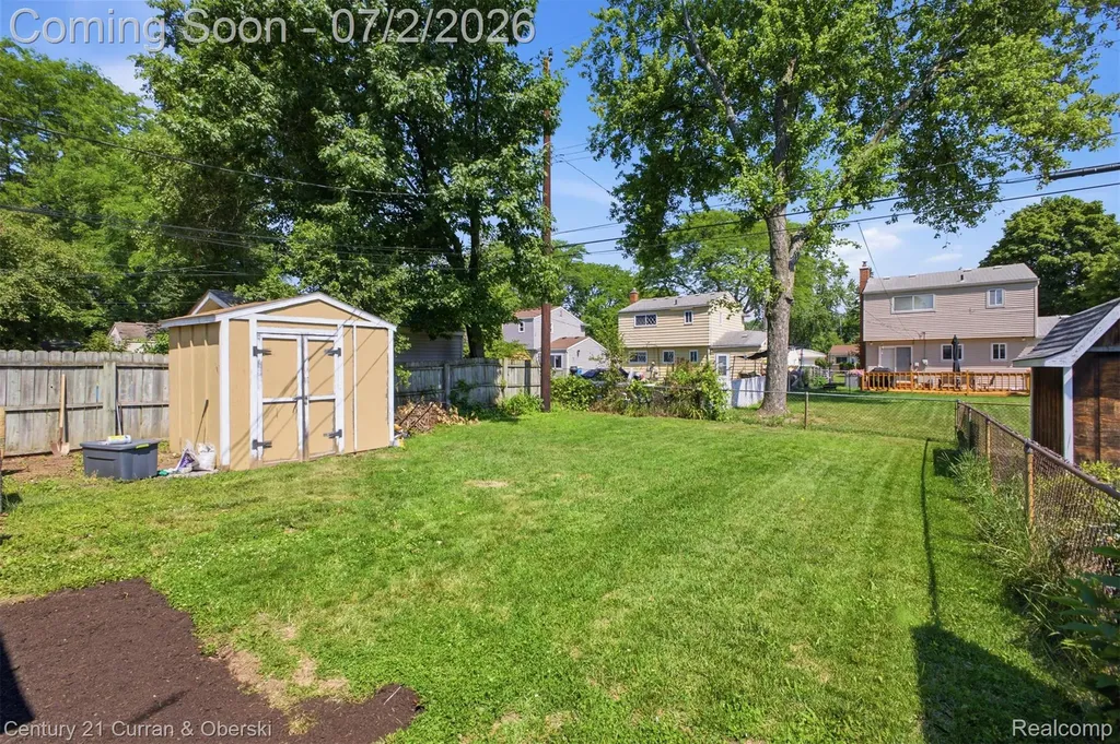 34834 Richard Street Wayne City MI 48184