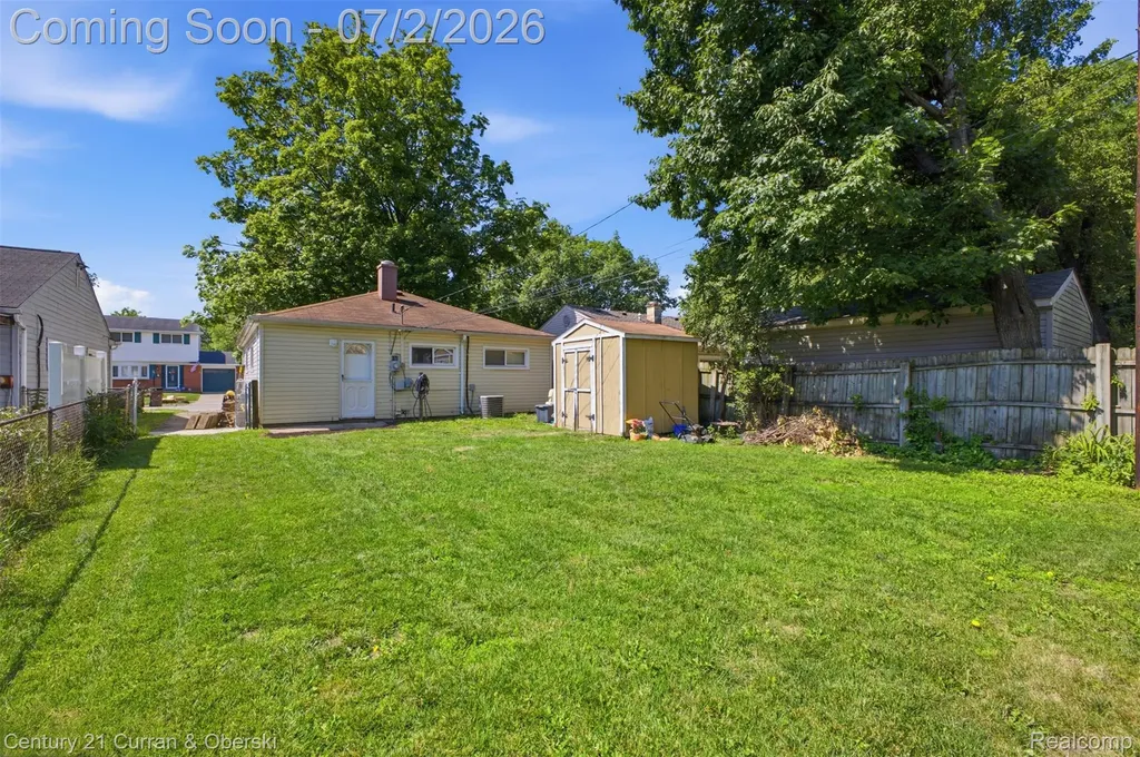 34834 Richard Street Wayne City MI 48184