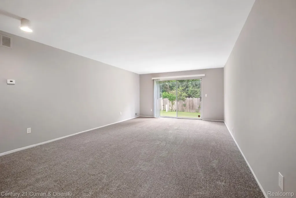 26596 Franklin Pointe Drive Southfield City MI 48034