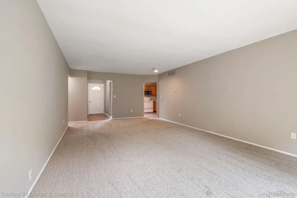 26596 Franklin Pointe Drive Southfield City MI 48034