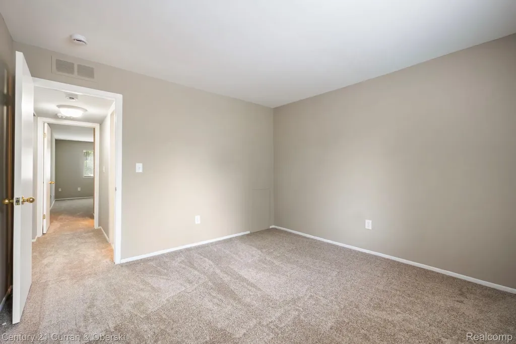 26596 Franklin Pointe Drive Southfield City MI 48034