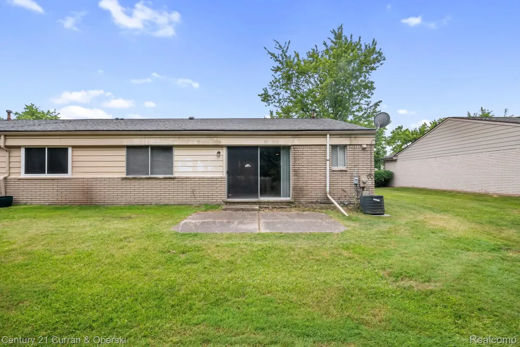 26596 Franklin Pointe Drive Southfield City MI 48034