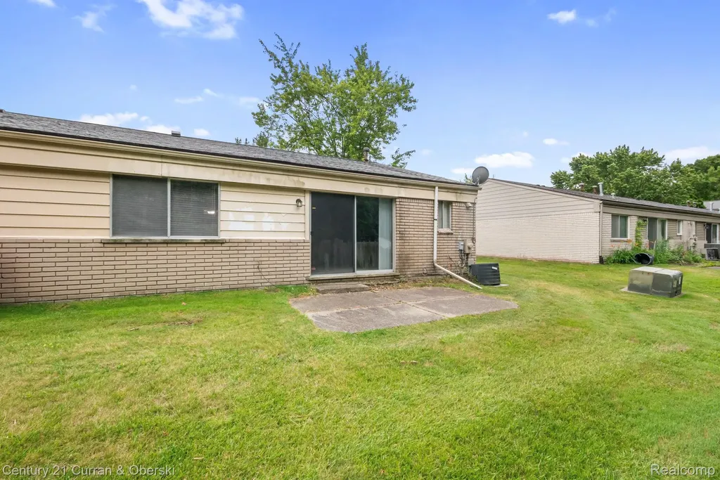 26596 Franklin Pointe Drive Southfield City MI 48034