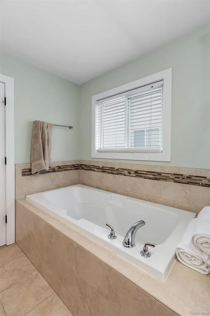 4790 Catalina Drive Orion Charter Township MI 48359