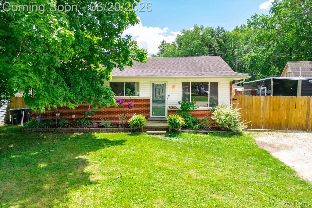 24355 Mary Street Taylor City MI 48180