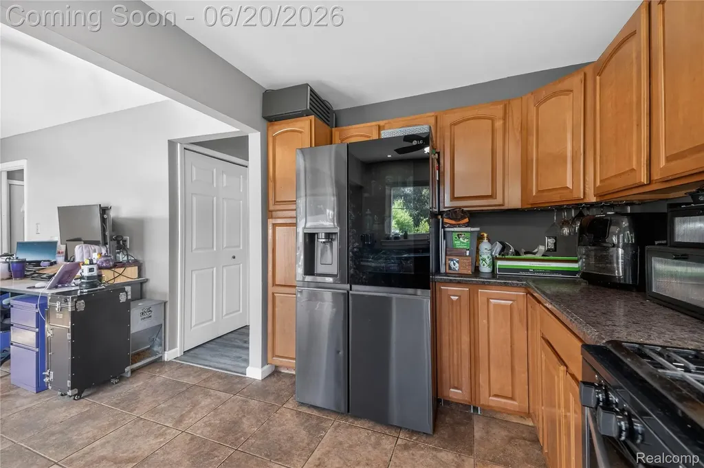 24355 Mary Street Taylor City MI 48180
