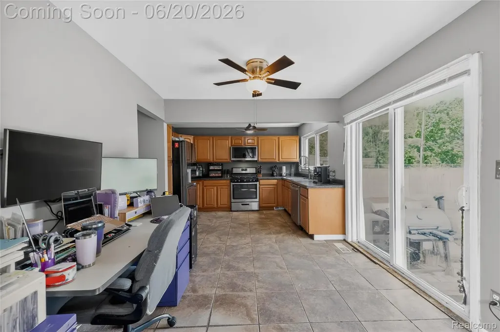 24355 Mary Street Taylor City MI 48180
