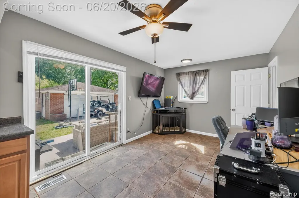 24355 Mary Street Taylor City MI 48180