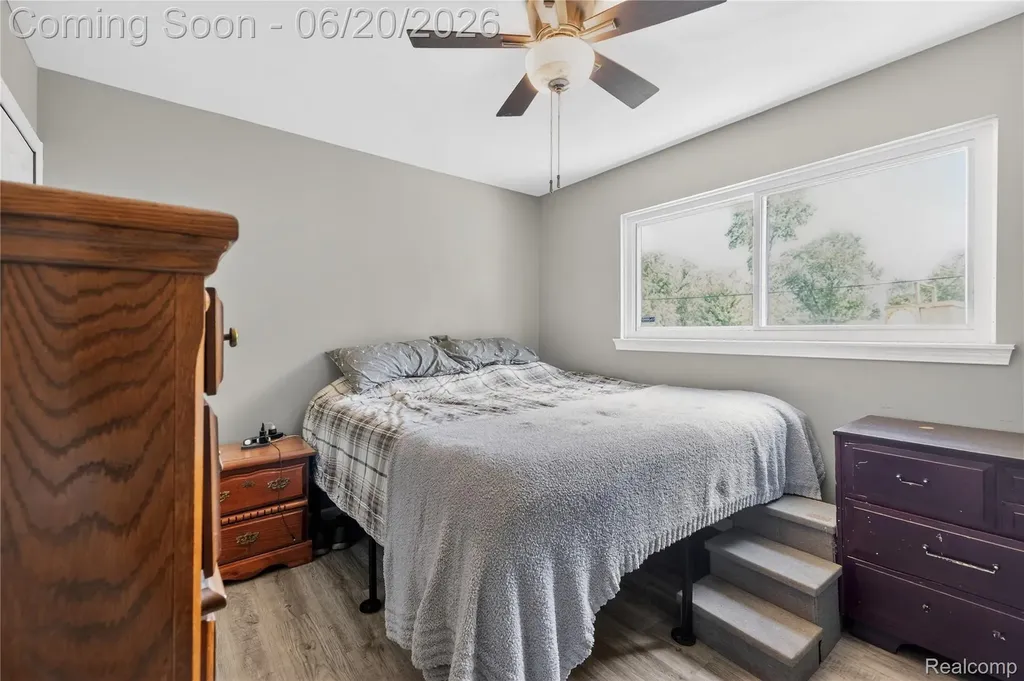 24355 Mary Street Taylor City MI 48180