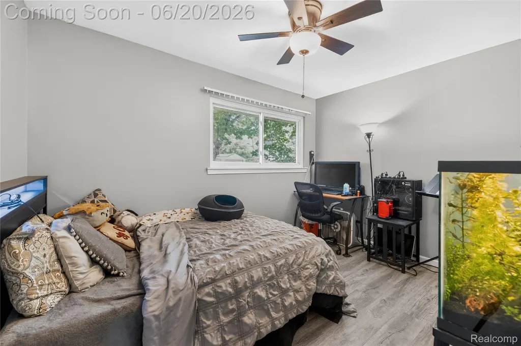 24355 Mary Street Taylor City MI 48180