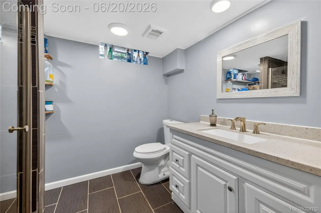 24355 Mary Street Taylor City MI 48180