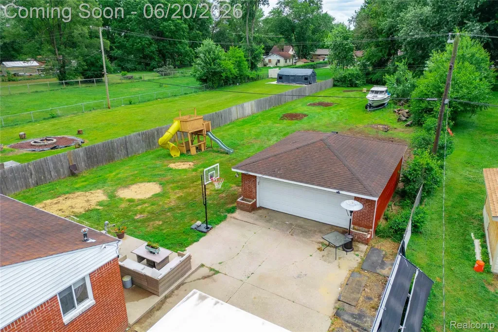 24355 Mary Street Taylor City MI 48180