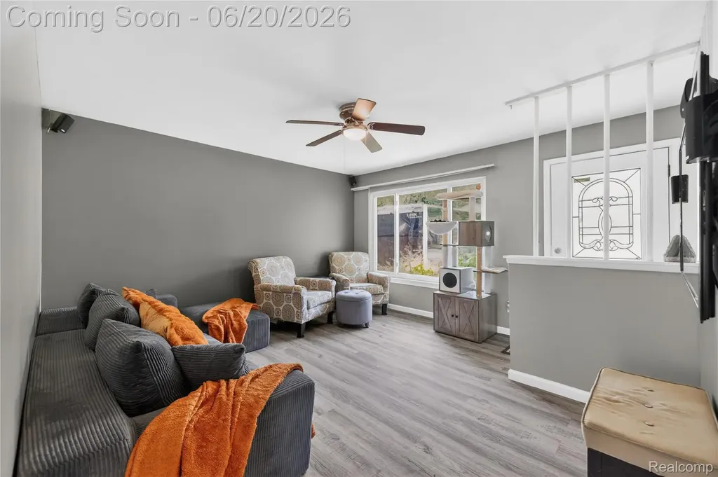 24355 Mary Street Taylor City MI 48180