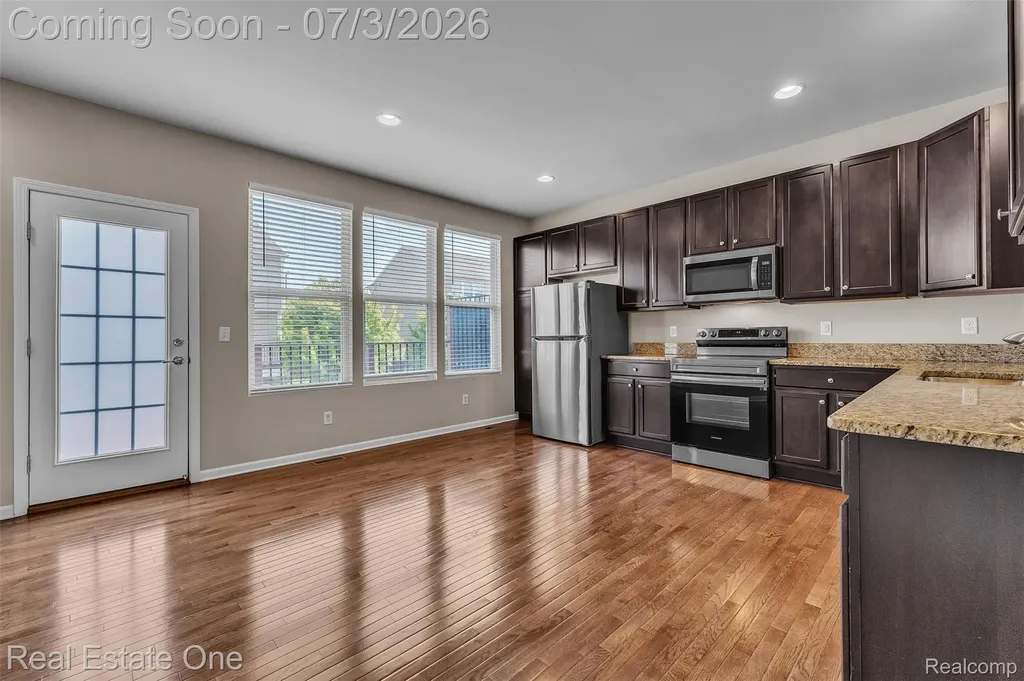 44656 Ellery Lane Novi City MI 48377