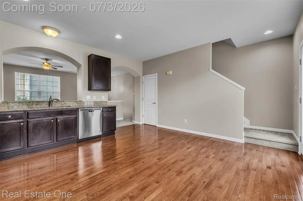 44656 Ellery Lane Novi City MI 48377