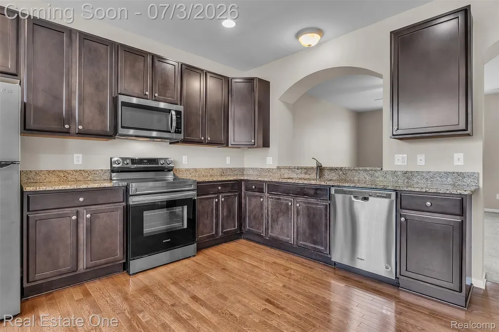 44656 Ellery Lane Novi City MI 48377