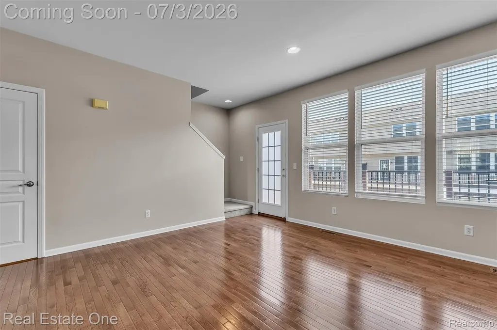 44656 Ellery Lane Novi City MI 48377