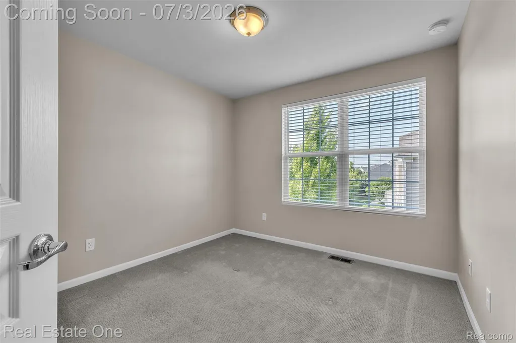44656 Ellery Lane Novi City MI 48377