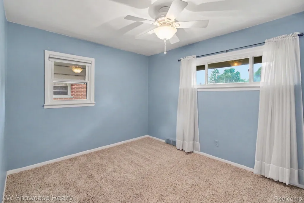 29115 Westfield Street Livonia City MI 48150