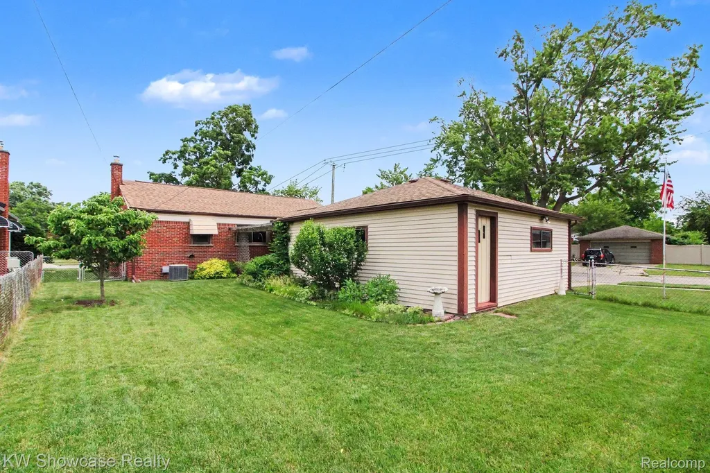 29115 Westfield Street Livonia City MI 48150