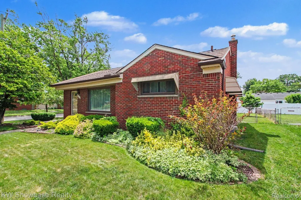 29115 Westfield Street Livonia City MI 48150