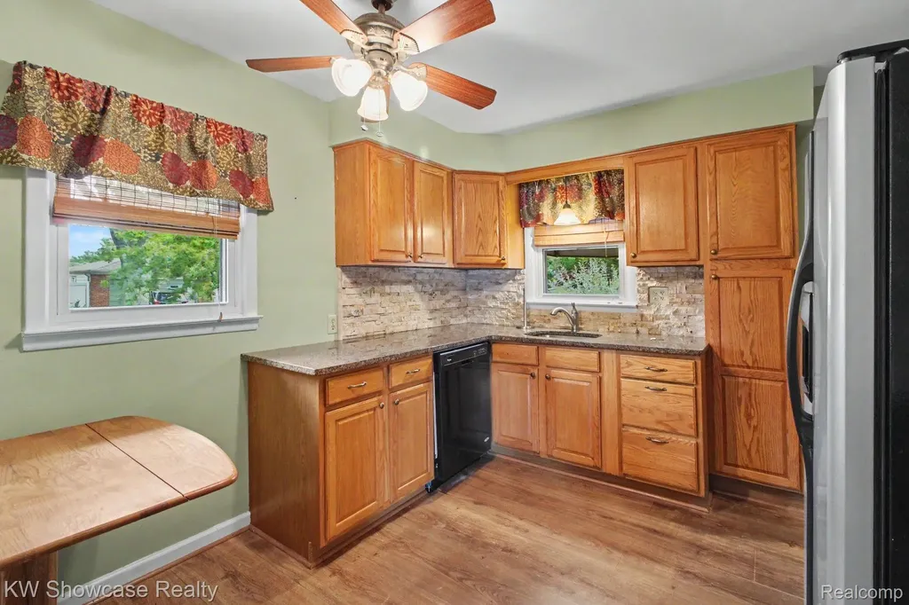29115 Westfield Street Livonia City MI 48150